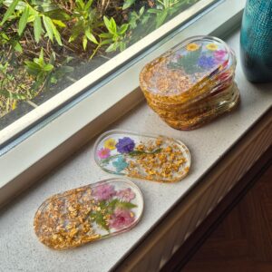 Flower coasters oval-shaped