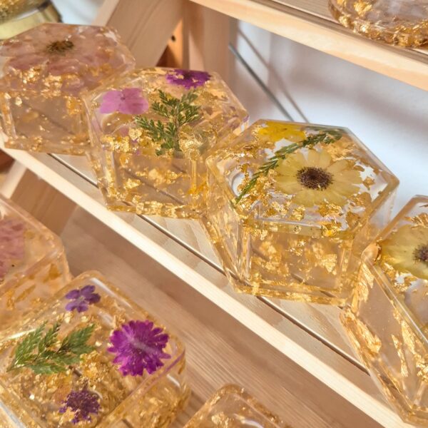 20251012_144411-EDIT Flower box with lid